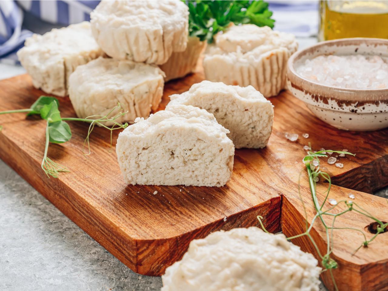 Czosnkowe muffiny z kurczaka. Prośba o dokładkę gwarantowana! 
