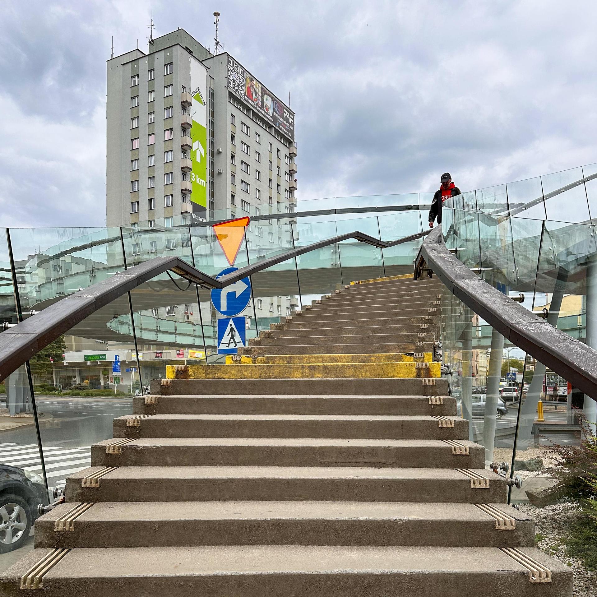 Okrągła kładka dla pieszych w Rzeszowie