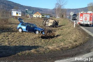 Wypadek 22-latka i jego pasażerki. Zdjęcia przerażają