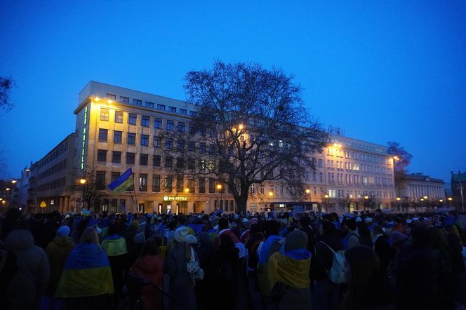 Manifestacja w trzecią rocznicę wybuchu wojny w Ukrainie