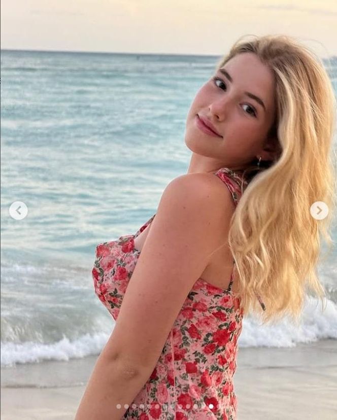 Córka Rubika pozuje w bikini. Ona ma dopiero 16 lat?