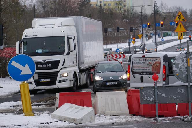 Zmiany w ruchu przy budowie mostów nad Brdą [ZDJĘCIA]