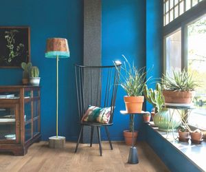 Wnętrza z podestami i podłogą na różnych poziomach