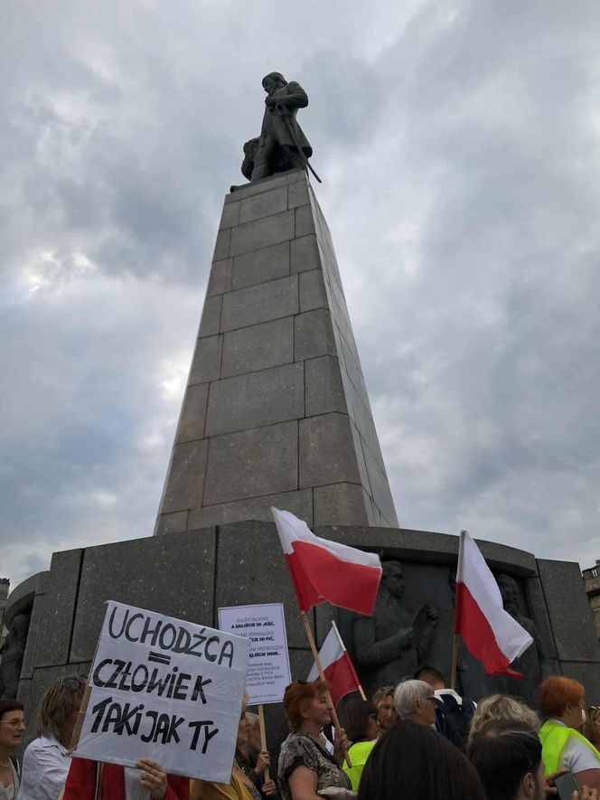 "Łódź dla wszystkich - spacer ulicą Piotrkowską"