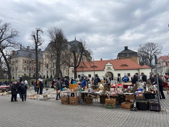 Pszczyński Jarmark Staroci to niezwykła giełda skarbów i perełek minionej epoki