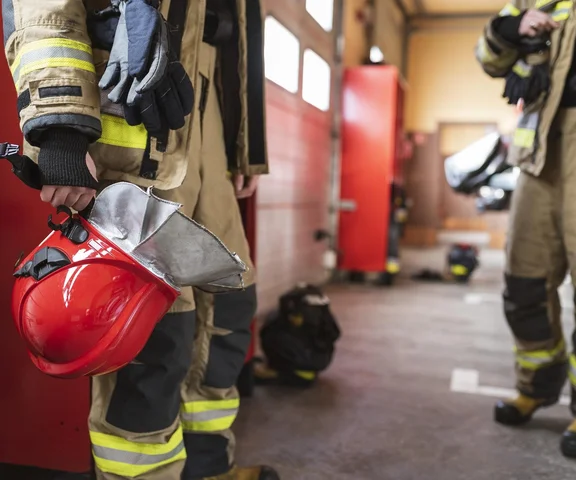 Rodzina z trojgiem dzieci w szpitalu. Czujnik nie zadziałał