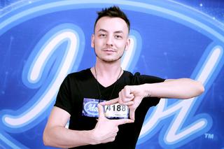 Kim jest Filip Moniuszko z Idola? Jury założyło się czy ma talent!