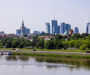 Widok z mostu Gdańskiego w Warszawie (od strony ZOO)