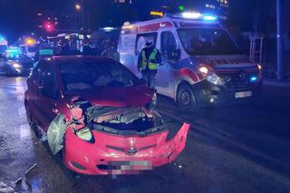 Potworny wypadek na Pradze. Zderzyły się dwie toyoty, kobieta i dwoje dzieci w szpitalu