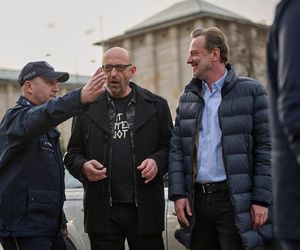 Na Wspólnej, odcinek 4039: Artur (Janusz Chabior), Krzysztof Smolny (Łukasz Konopka)	