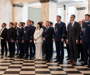 Nowi policjanci zasilili szeregi śląskiej policji! Wśród nich osiem policjantek