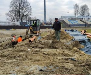 Stadion Miejski w Rybniku już niedługo ma być gotowy. Dadzą radę?