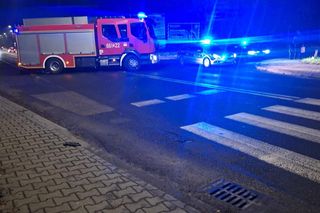 Wypadek na DK78 w Radlinie. Samochody zderzyły się czołowo. Droga jest zablokowana ZDJĘCIA