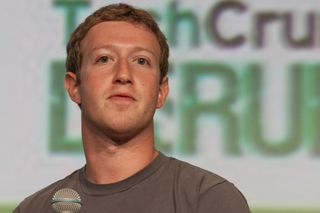 Takim samochodem jeździ Mark Zuckerberg. To jedyny taki model na świecie!