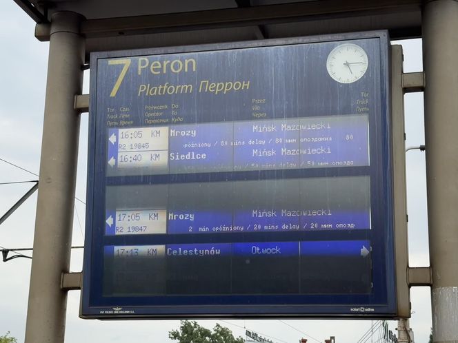 Paraliż na kolei po wypadku w Wesołej