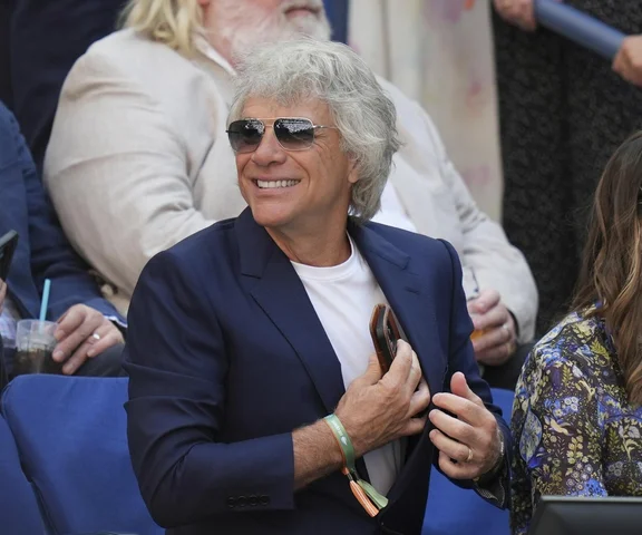 Jon Bon Jovi powinien już przejść na emeryturę? Bezlitosne komentarze fanów pod nagraniem