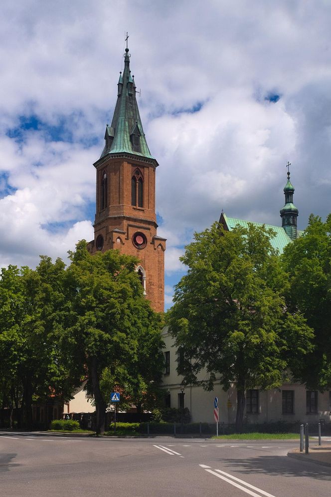 Bazylika Św. Andrzeja w Olkuszu - najstarszy kościół w mieście, pierwsze wzmianki pochodzą z XII w.