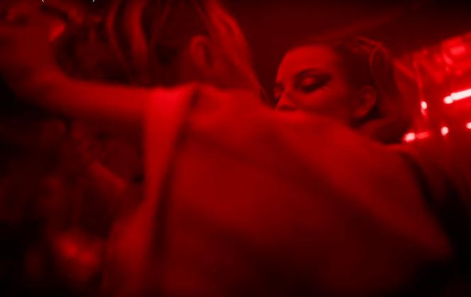 Julia Wieniawa "Rozkosz"