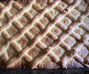 Mazurek królewski – tradycyjny hit wielkanocny, który zawsze znika pierwszy ze stołu