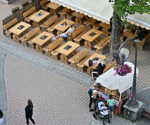 Arabowie pokochali Zakopane. Kelnerka zauważyła ciekawą rzecz. Zaskakujące!