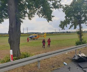 Makabryczny wypadek na DK92 pod Świebodzinem! 39-latka i dwoje dzieci zginęło w zderzeniu z tirem [ZDJĘCIA]