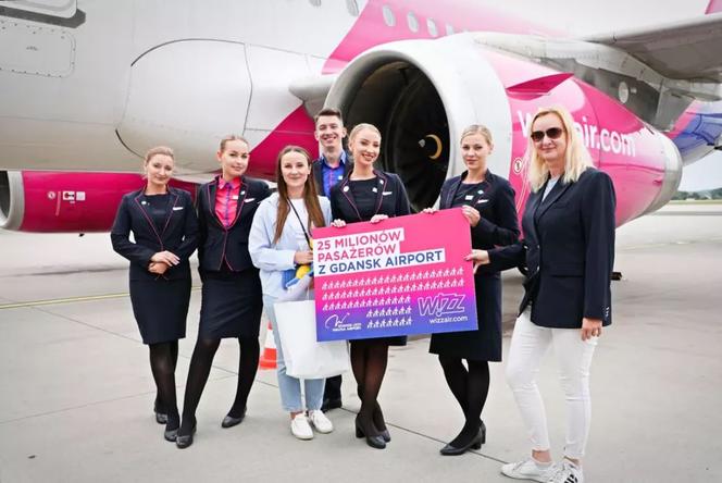 25 milionów pasażerów Wizz Air w Gdańsku. Niespodzianka dla "rocznicowej" podróżnej