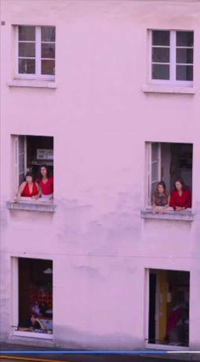 Flashmob w Paryżu - "Bohemian Rapsody"