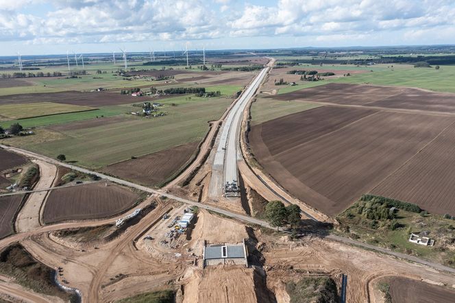 Budowa drogi ekspresowej S6 na odcinkach Bobrowniki Skórowo i koniec obwodnicy Słupska - Bobrowniki