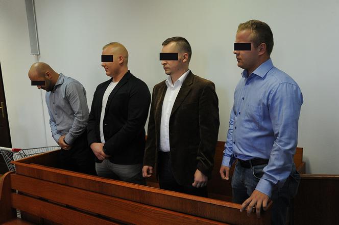 Policjanci dręczyli 18-latka paralizatorem