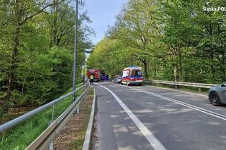 Śląskie: Tragiczny bilans wypadku motocyklowego w Lyskach. Dwie osoby nie żyją. W szpitalu zmarł 40-latek