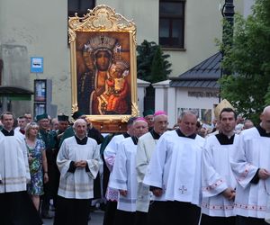 76. rocznica Cudu Lubelskiego. Procesja różańcowa w centrum Lublina