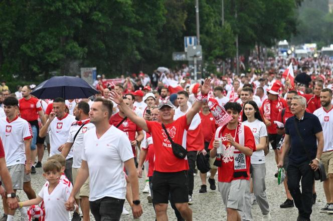 Polscy kibice na meczu z Austrią: "Berlin jest nasz"