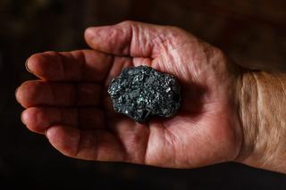 Polacy tracą węgiel przez polityczną wojnę