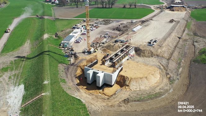 Trwa odbudowa mostu nad Odrą i DW 421. Połączy dwie śląskie miejscowości