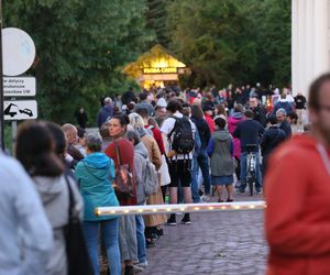 Kolejka do Ogrodu Botanicznego UW (2021 r.)