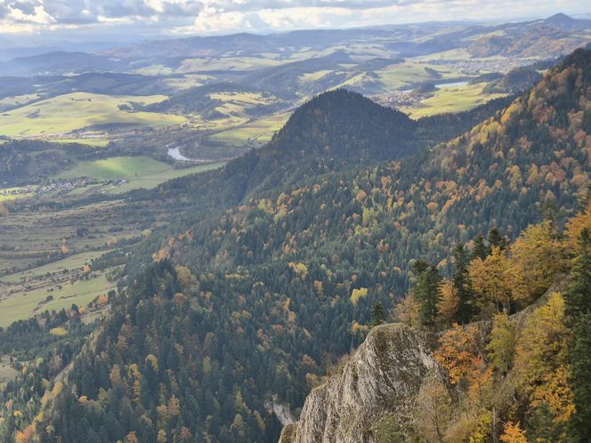 To jedno z najstarszych polskich uzdrowisk najpiękniej wygląda jesienią. Kurowali się w nim Sienkiewicz, Prus, Matejko i Konopnicka