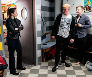 Na Wspólnej, odcinek 3669: Szokujące odkrycie Igora w klubie Judyty. Nowak przyłapie naćpanego Oskara - ZDJĘCIA