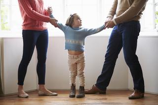 Alienacja rodzicielska: na czym polega i czym się różni od zespołu alienacji rodzicielskiej?