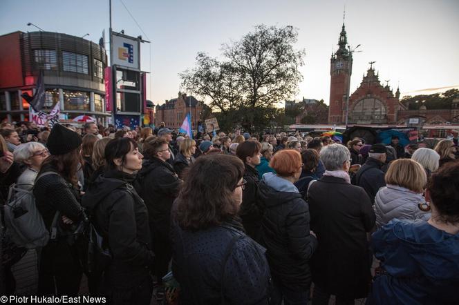  Czarny Wtorek. Kobiety strajkują w rocznicę Czarnego Protestu