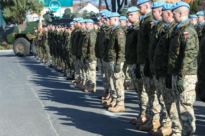 Żołnierze jadący na misję do Libanu