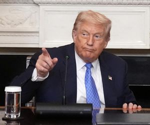 Przygotowania do spotkania Putin-Trump w bazie sił powietrznych USA na Alasce
