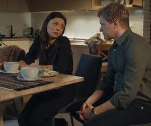 	M jak miłość, odc. 1725: Iza (Adriana Kalska), Radek (Philippe Tłokiński) 