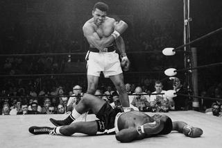 Muhammad Ali NIE ŻYJE! Znokautował go dopiero Parkinson. Ali, bouma ye... [ZDJĘCIA]