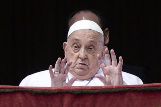 Papież Franciszek na placu św. Piotra, 20.04.2025