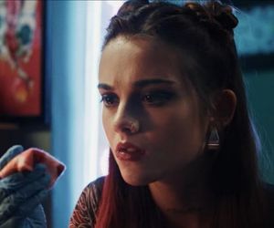 Siostra Julii Wieniawy w krwawym show! Ze słodkiej dziewczynki w krwawego wampira