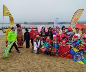 Mazowieckie Morsy otworzyły sezon morsowania 2025/2026 nad zalewem w Siedlcach