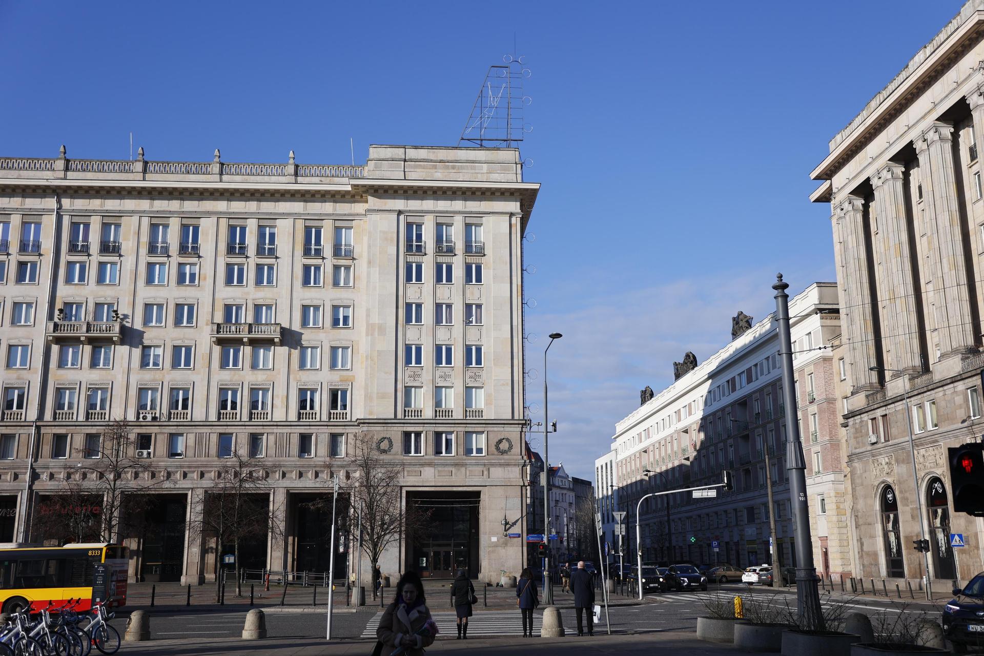 Warszawskie neony z PRL-u - zobacz zdjęcia iluminacji i sprawdź, gdzie je znaleźć