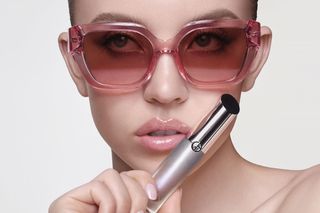 Innowacja w dziedzinie produktów do ust. Jeszcze więcej błysku i nawilżenia!