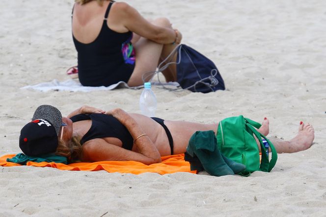 Agnieszka Fitkau-Perepeczko na plaży w Sopocie