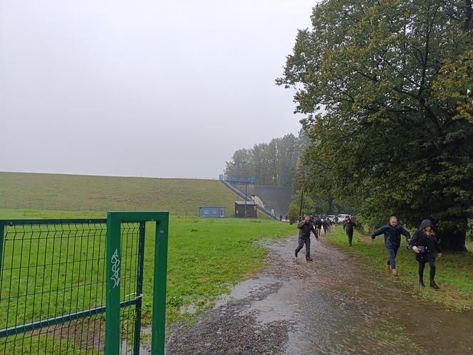 Zagrożenie powodziowe w Jarnołtówku w województwie opolskim. Mieszkańcy boją się powtórki z 1997